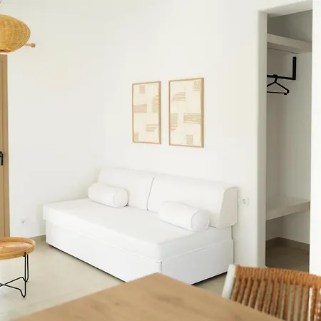 Calma Residences Aparthotel