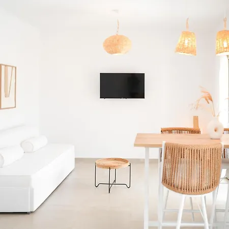 Calma Residences Aparthotel