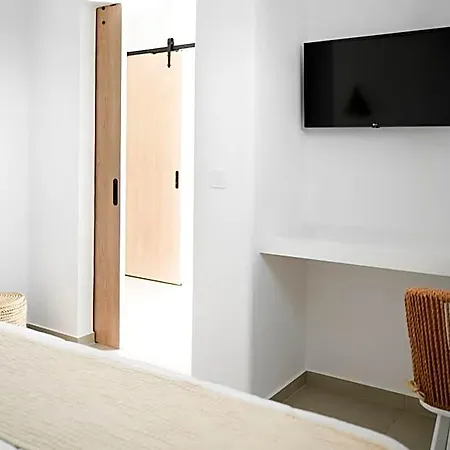 アパートホテル Calma Residences *
