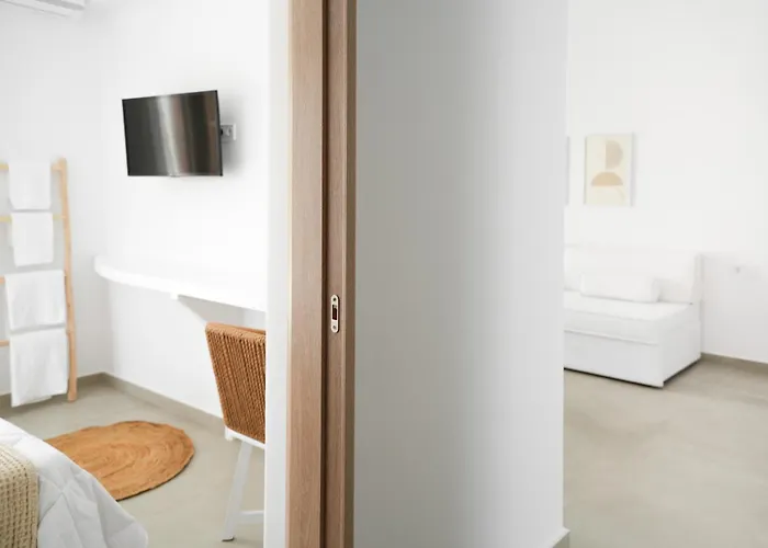 アパートホテル Calma Residences